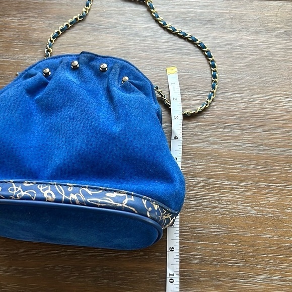 💙LIDO Handbag,Vibrant Blue Suede Leather, Made in USA,Blue/Gold Woven Chain,EUC - Picture 11 of 12